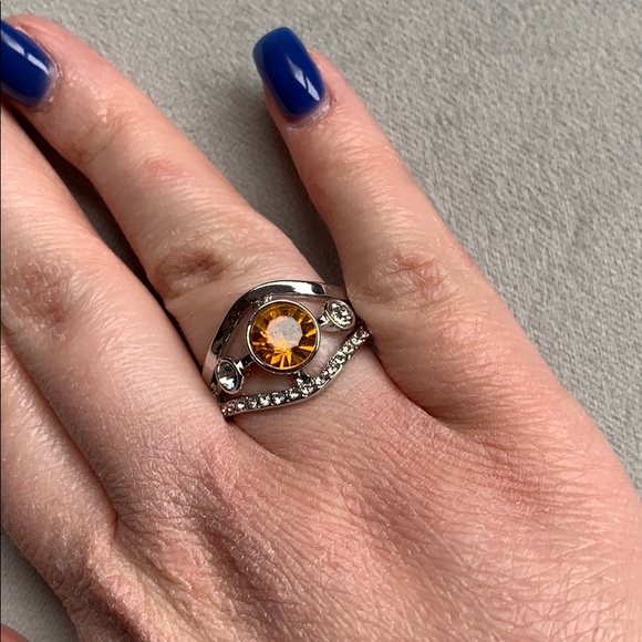 NWOT Golden Yellow Ring - Picture 3 of 7